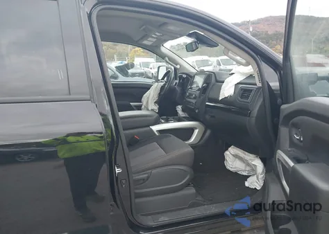 2024 Nissan Titan Xd Sv 4X4 z USA, uszkodzony, nr VIN 1N6AA1FB2RN113400